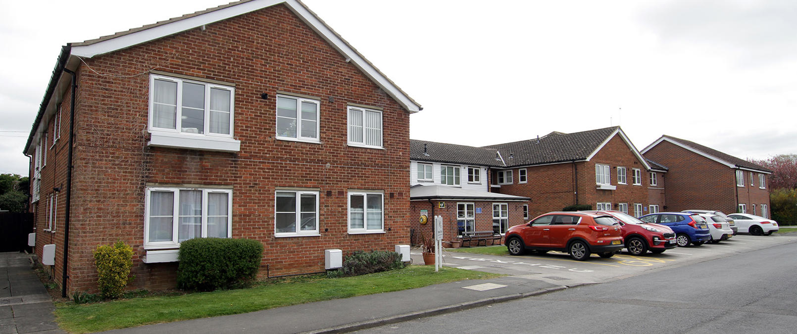 Warwick Flats Exterior (1)