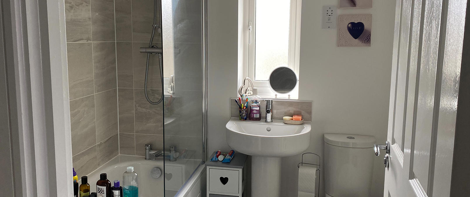 Family bathroom Family bathroom