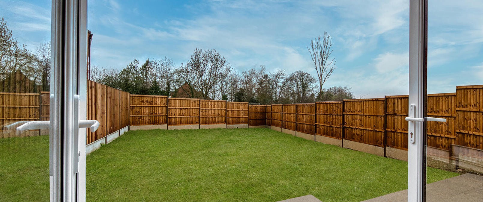 Three Bedroom House Rear Enclosed Garden