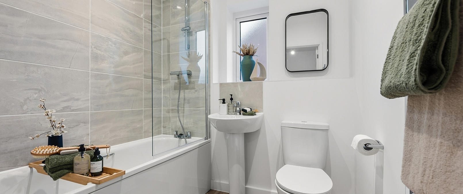 Three Bed Show Home Long Bennington (9)