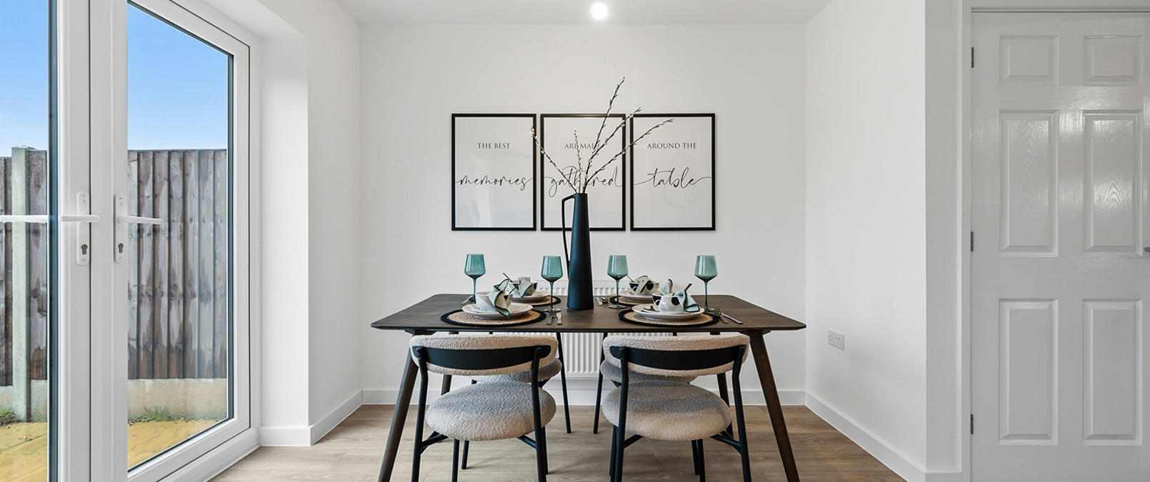 Three Bed Show Home Long Bennington (46)