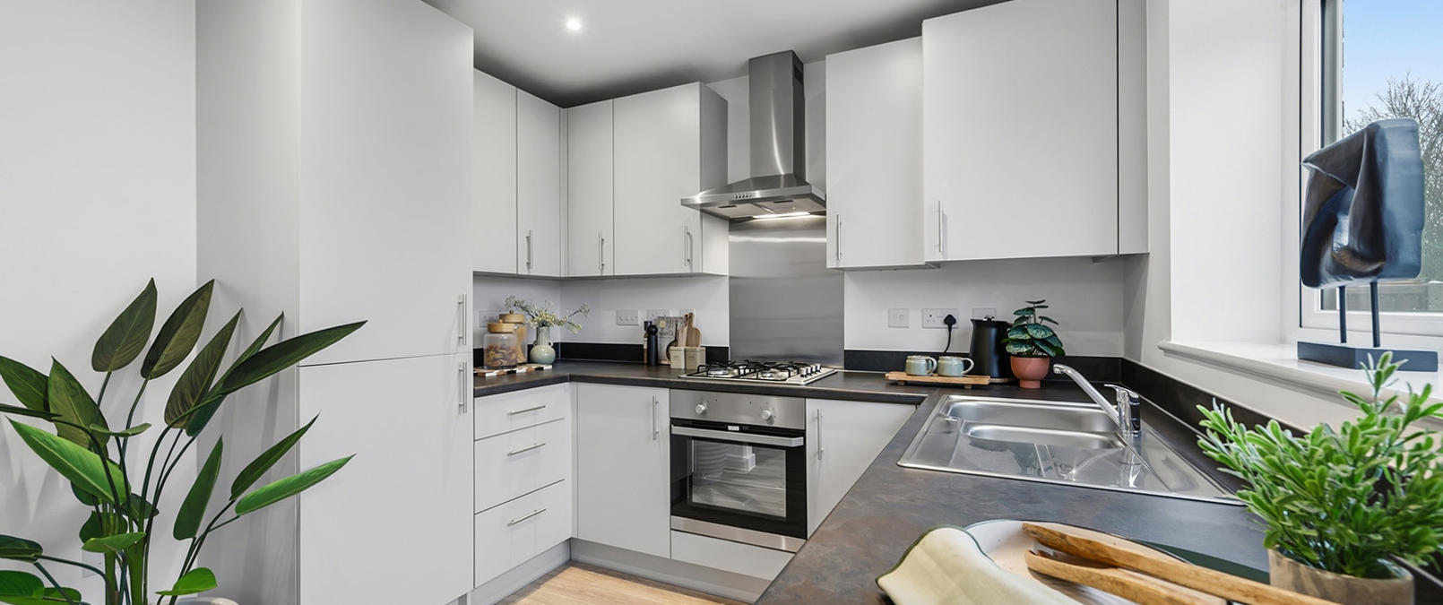 Three Bed Show Home Long Bennington (37)